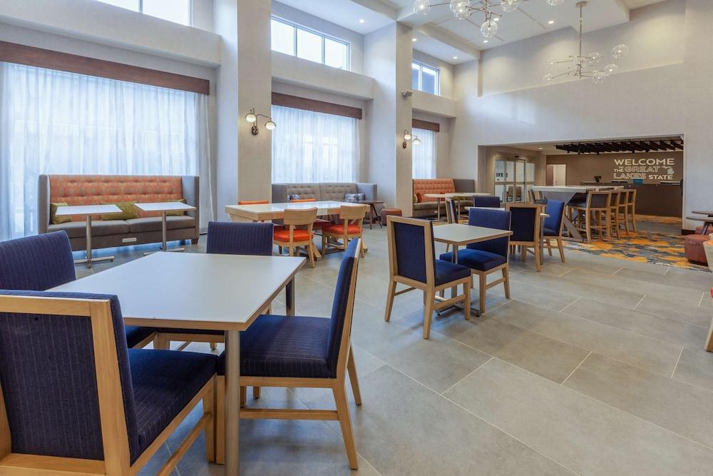 Hampton Inn & Suites Bloomfield Hills Detroit photo 23