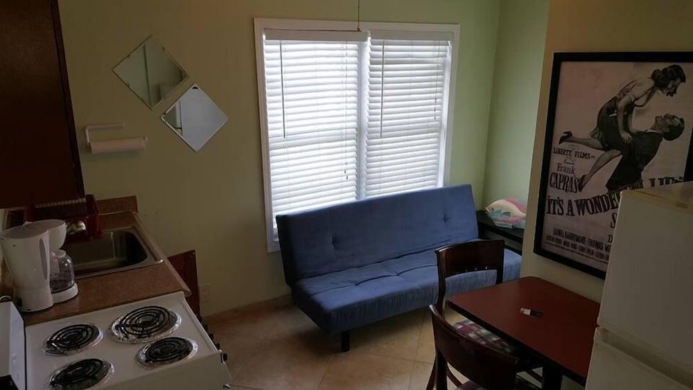 The Coral House Motel photo 11