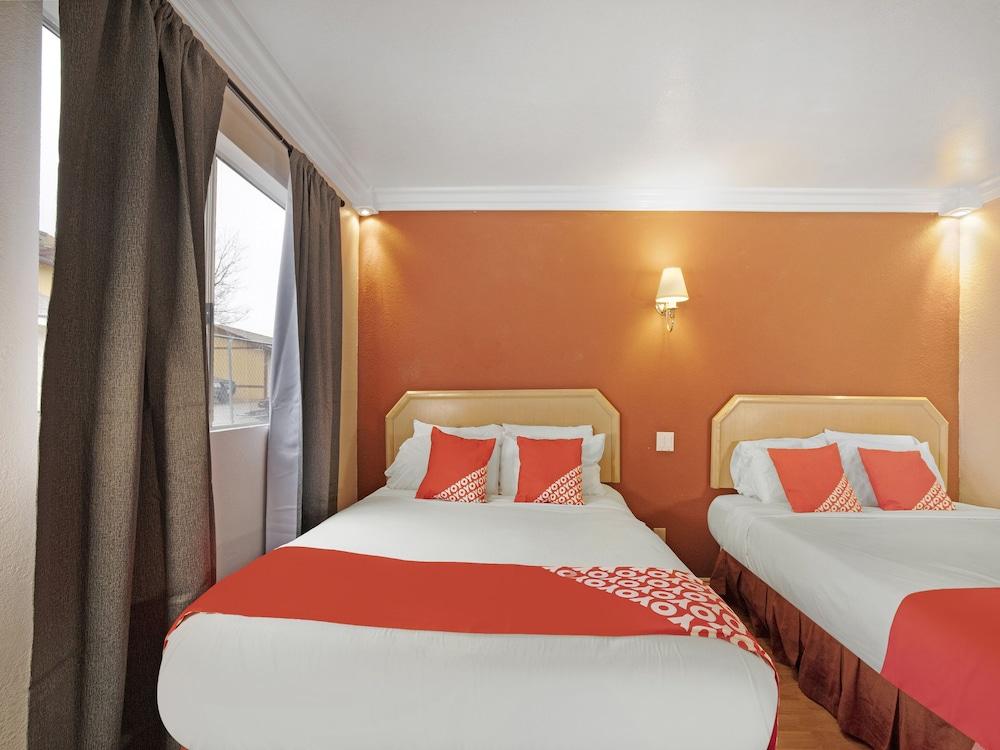 Hotel Avenida Victorville I 15 photo 23