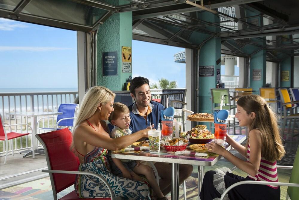 Crown Reef Beach Resort and Waterpark photo 86