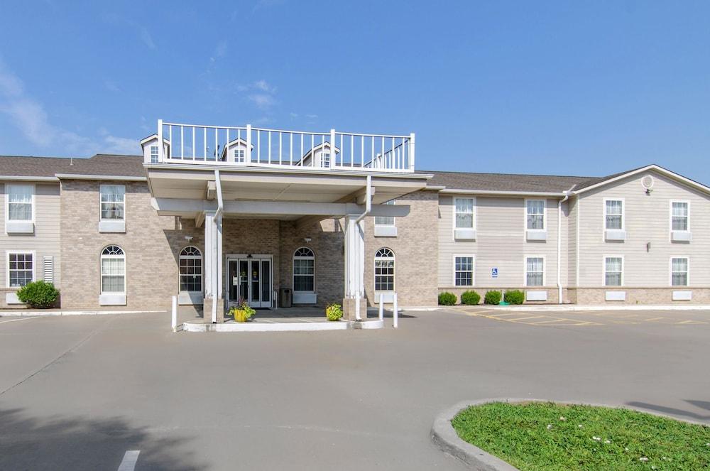 Quality Inn Kearney - Liberty photo 28