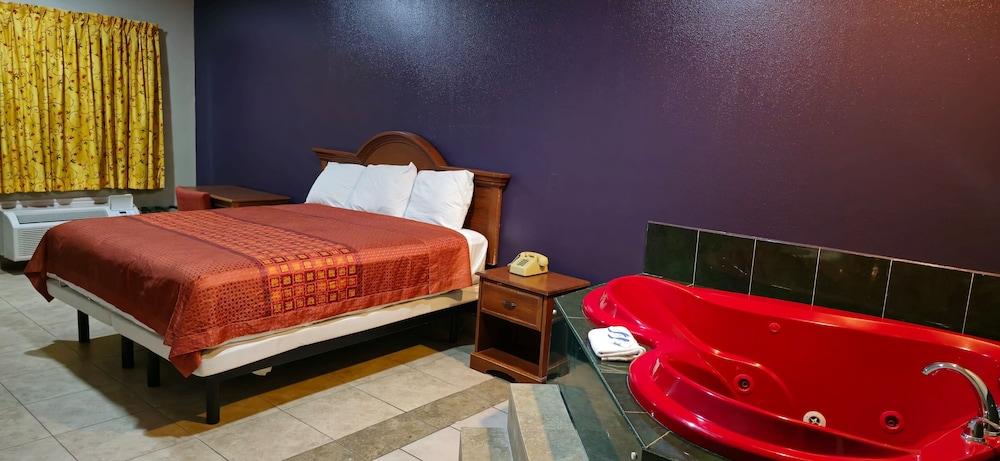 Texas Inn and Suites RGV photo 58