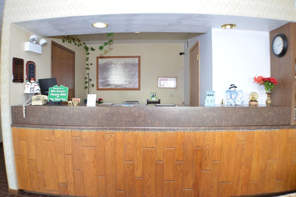 Old Towne Motel photo 2