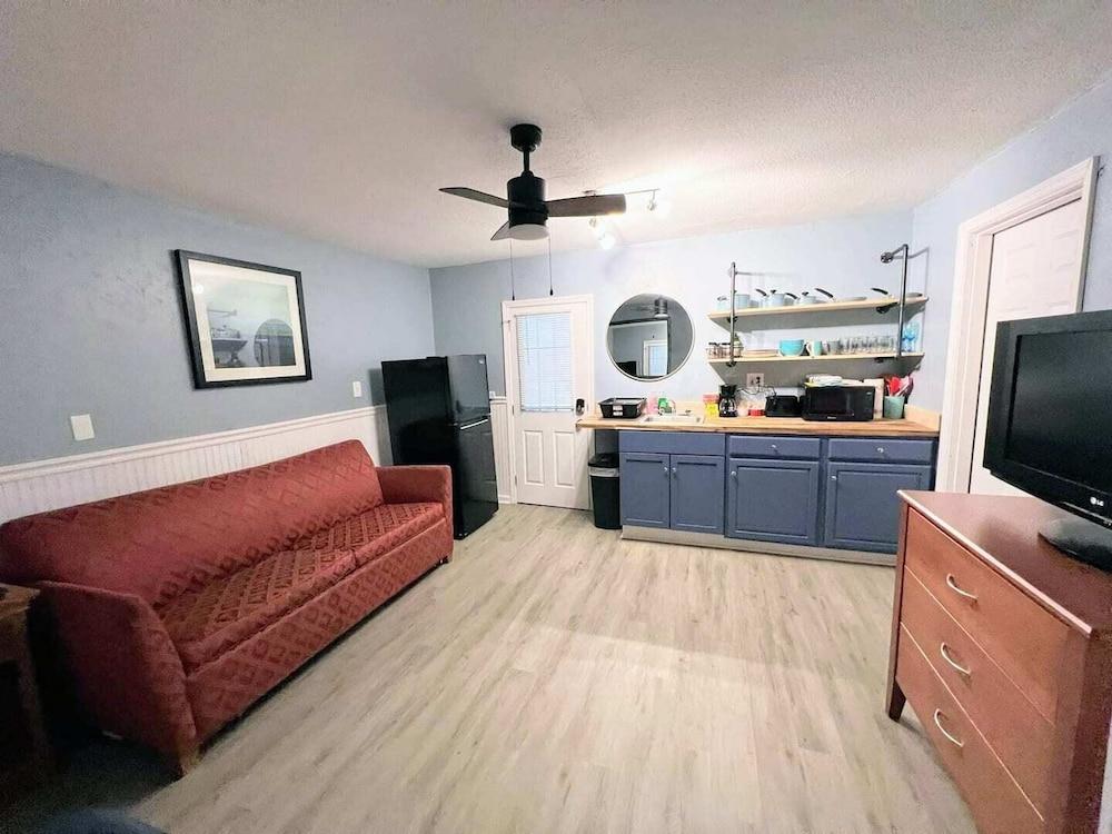 The Panacea Motel photo 55