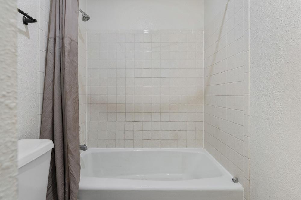 Evanston Inn Extended Stay photo 12