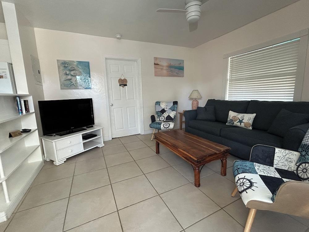Bahama Beach Club Pompano photo 70