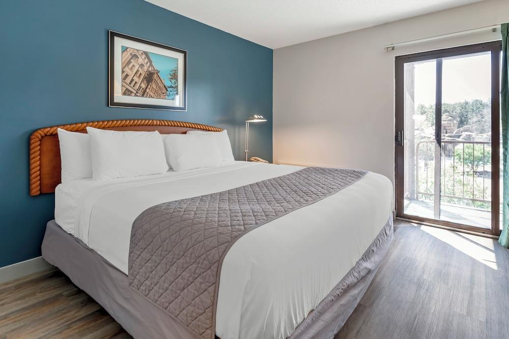 Polynesian Hotel & Suites Wisconsin Dells/Lake Delton photo 30