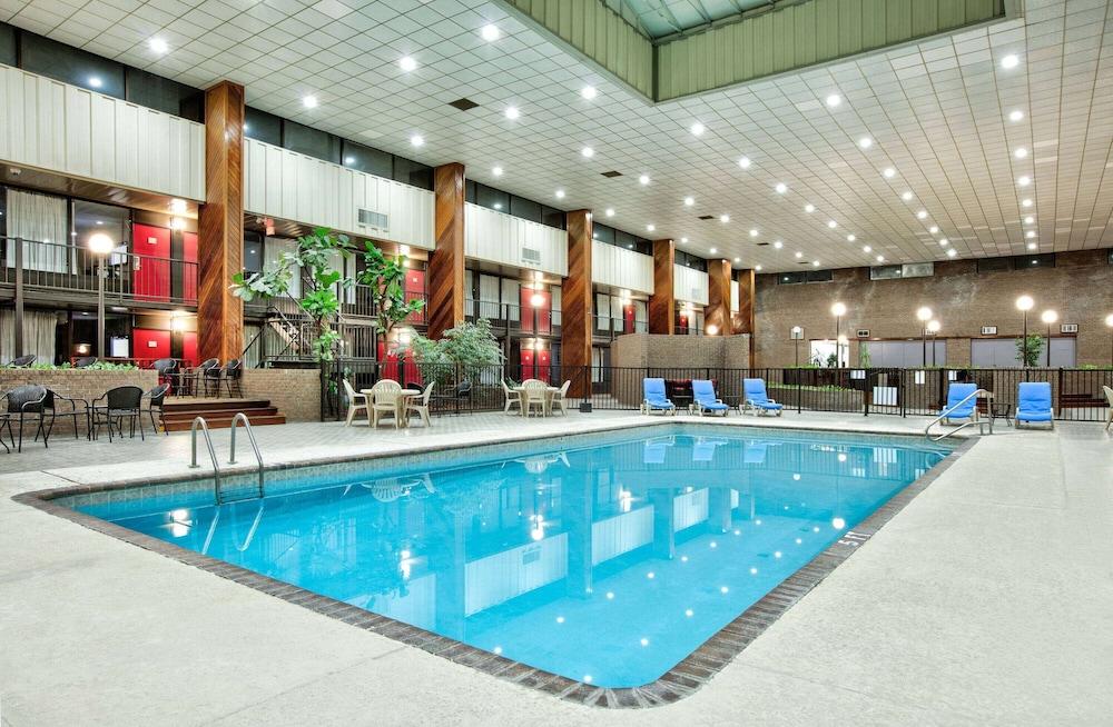 Ramada by Wyndham Diamondhead I-10/Gulfport photo 22
