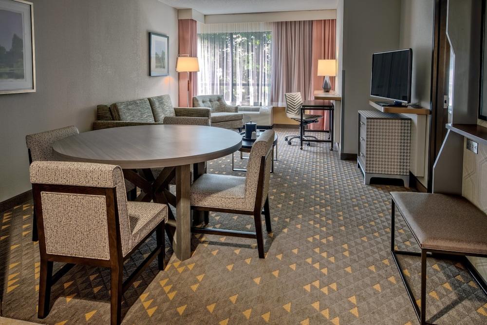 Holiday Inn Rocky Mount - US 64 by IHG photo 14