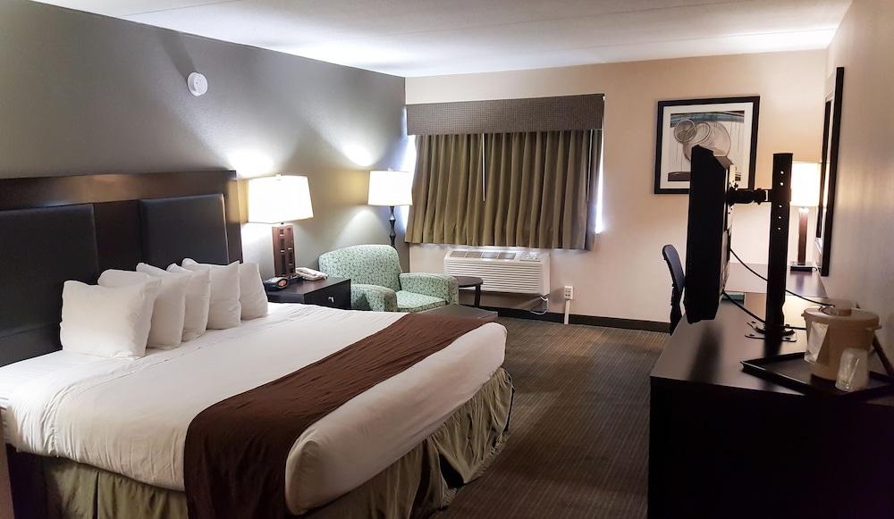 Quality Inn & Suites Charleston - Civic Center photo 16