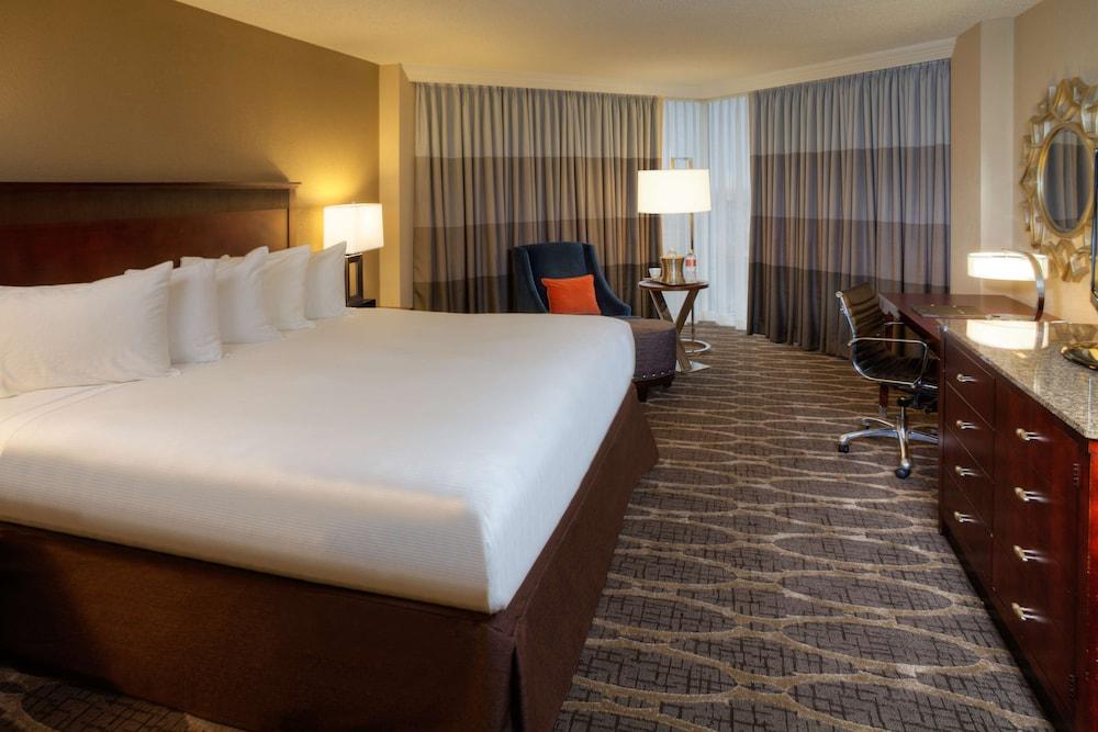 Hilton Houston Westchase photo 11