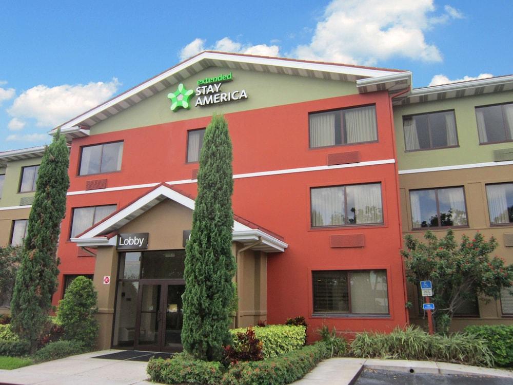 Extended Stay America Suites Ft Lauderdale Cyp Crk NW 6th Wy photo 1