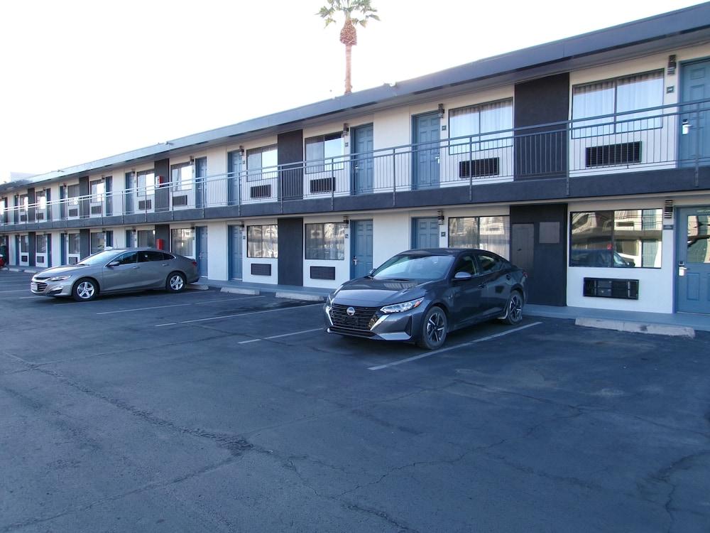 SureStay Hotel by Best Western Phoenix Airport photo 73