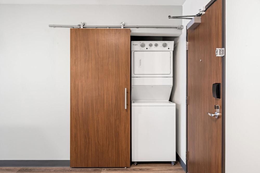Everhome Suites Portsmouth - Newington photo 64