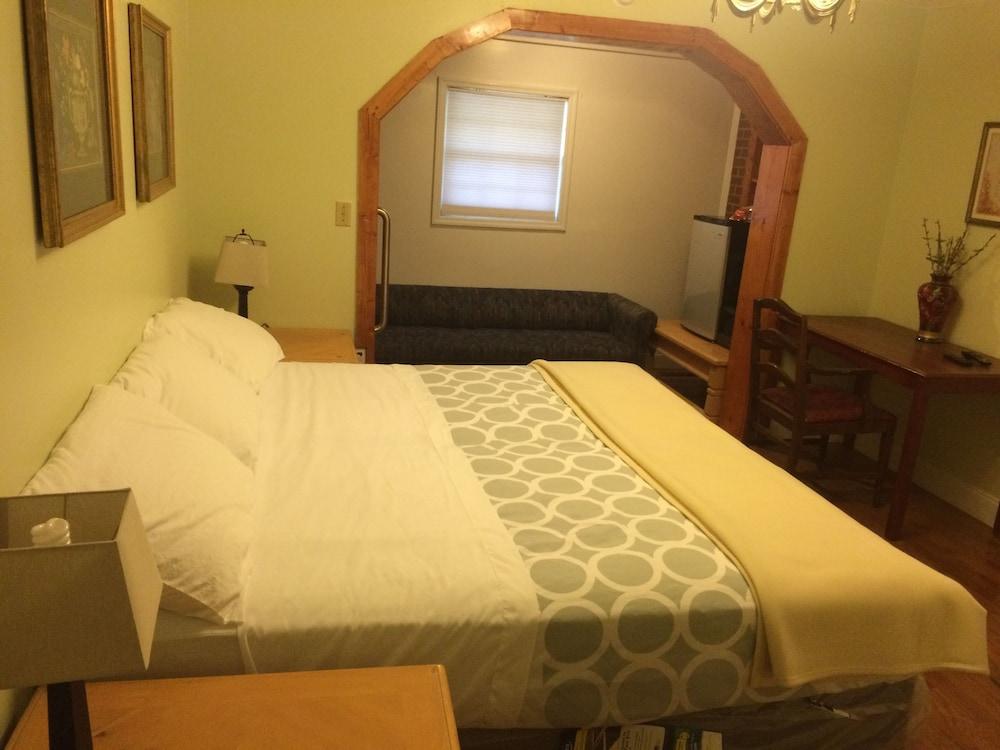 Dixie Plaza Hotel photo 22