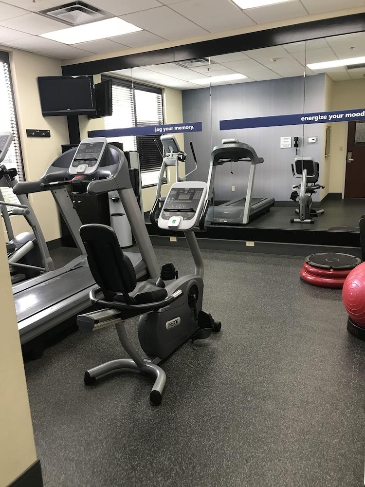 Hampton Inn Ridgefield Park photo 45