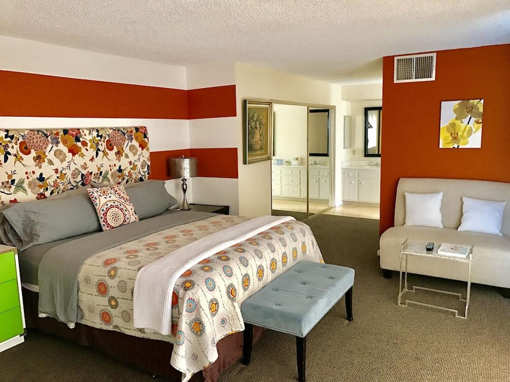 The Village Palm Desert photo 22