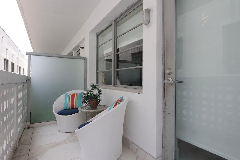 Strand Ocean Drive Suites photo 67