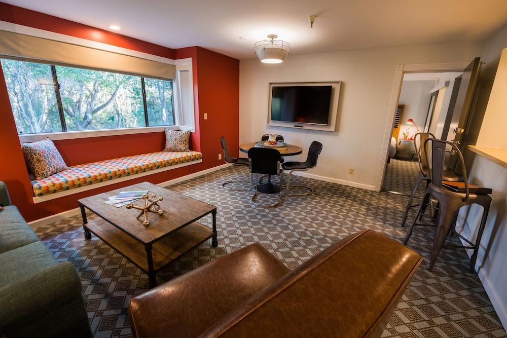 Chaminade Resort & Spa photo 34