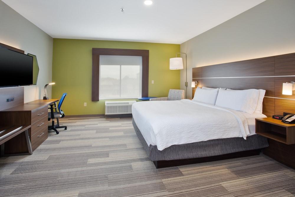 Holiday Inn Express & Suites Houston West - Katy by IHG photo 6