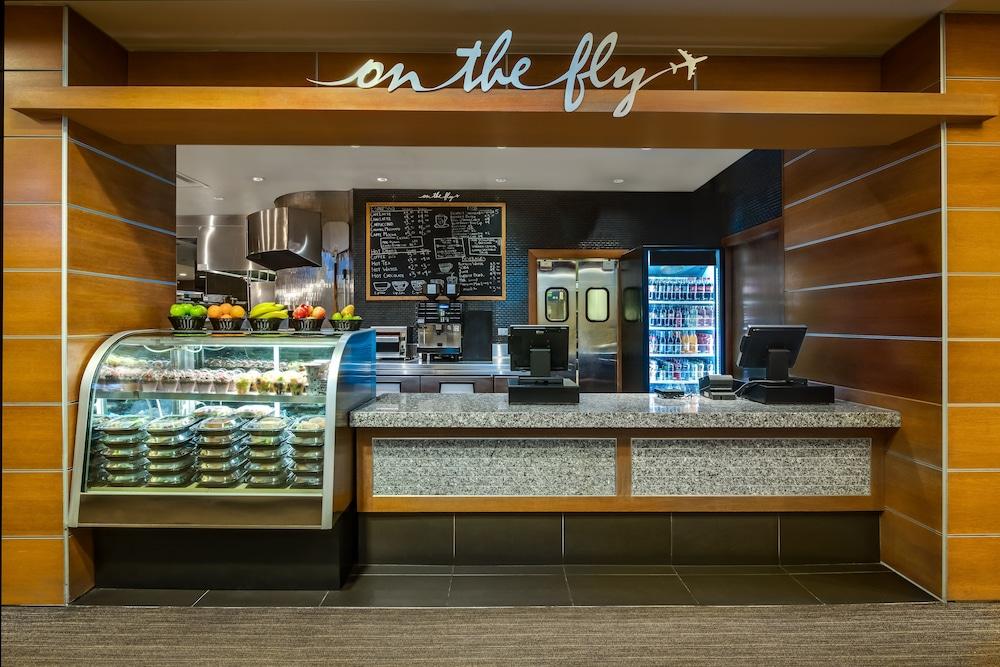 Crowne Plaza Chicago Ohare Hotel & Conf Ctr by IHG photo 21
