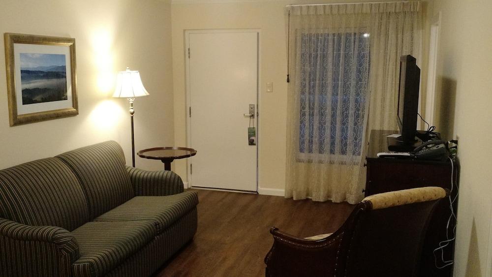 Townsend Gateway Inn photo 18