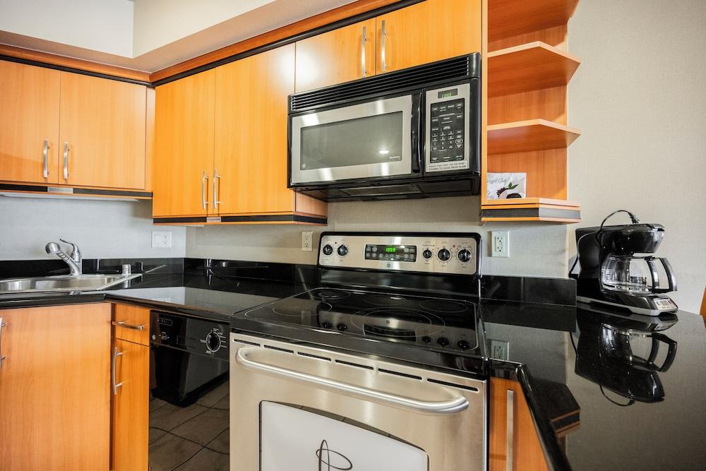 StripViewSuites at Platinum photo 17