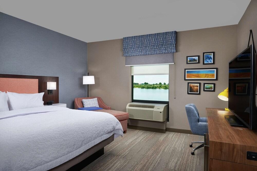 Hampton Inn by Hilton Burley photo 10