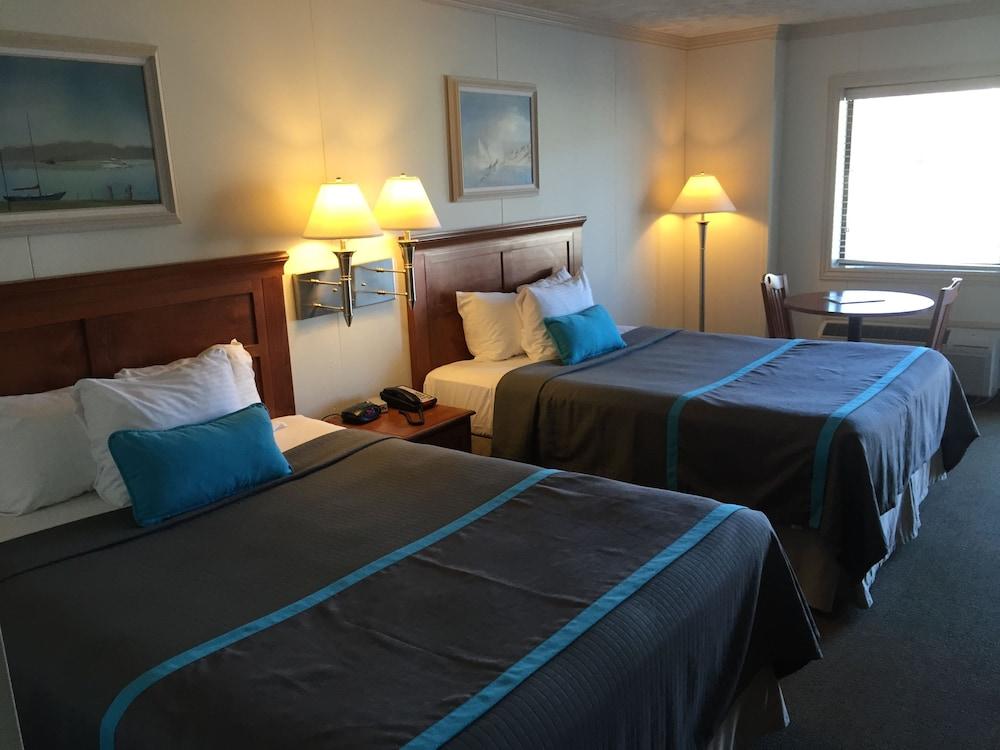 Harbor Lights Resort photo 6