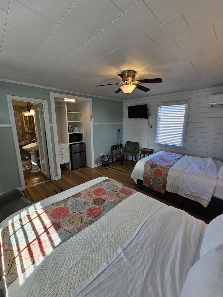 Island Guesthouse and Motel photo 20