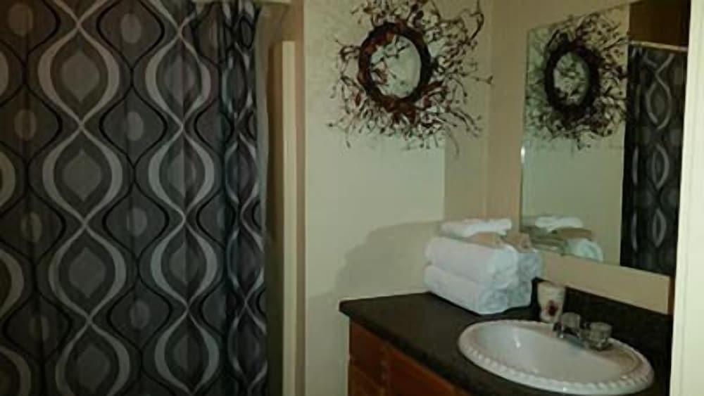 Taneycomo Lakefront Resort photo 15