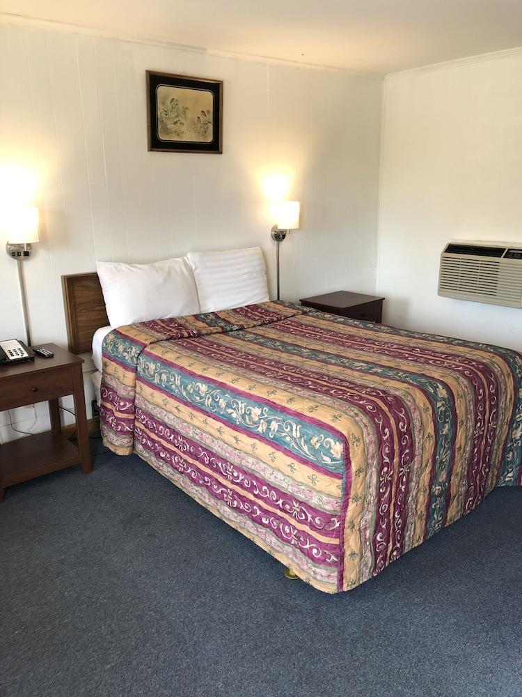 Deep Well Motel photo 7