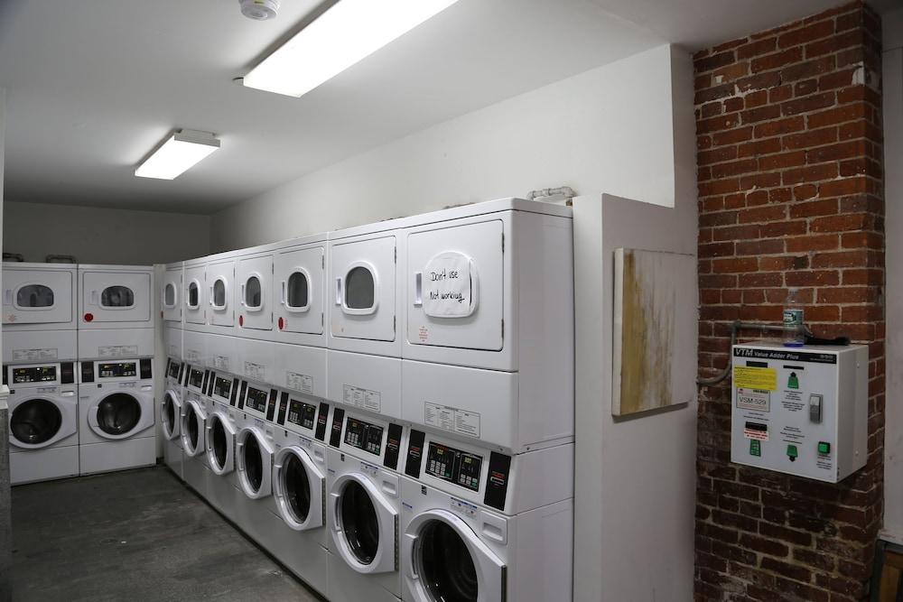 The Nomad Suites & Apartments photo 36