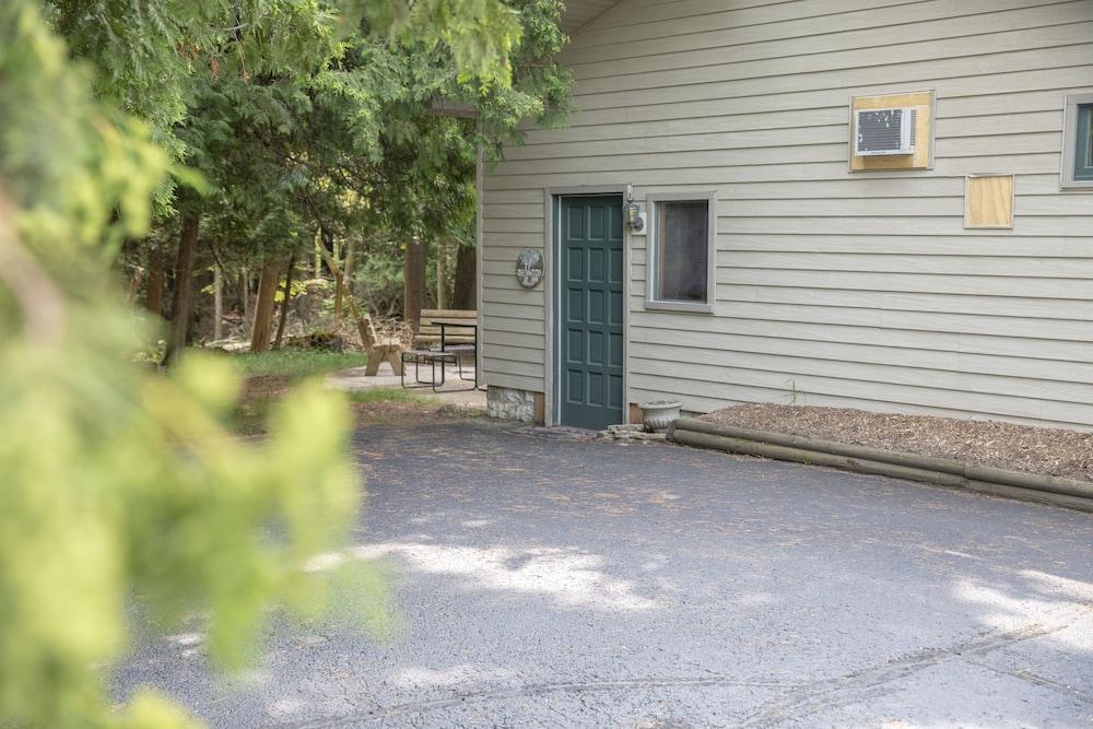 Ridges Inn & Suites photo 27