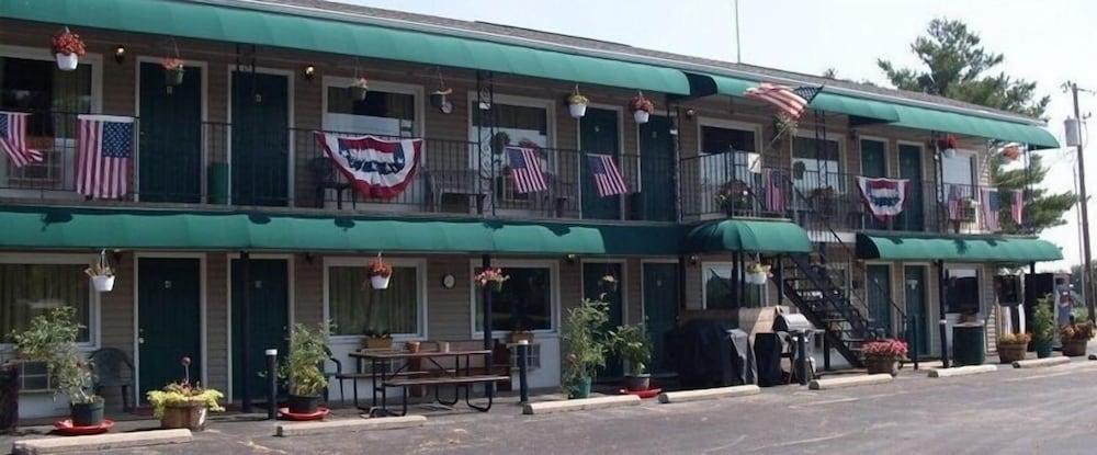 K-River Motel & Campground photo 10