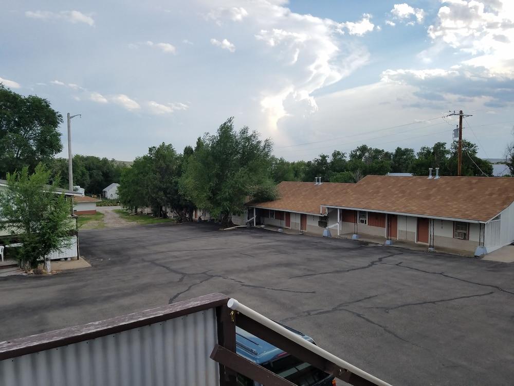 Moorcourt Motel photo 17