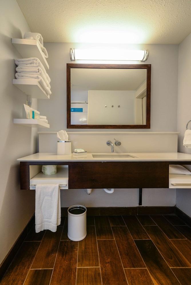Hampton Inn Brighton photo 47
