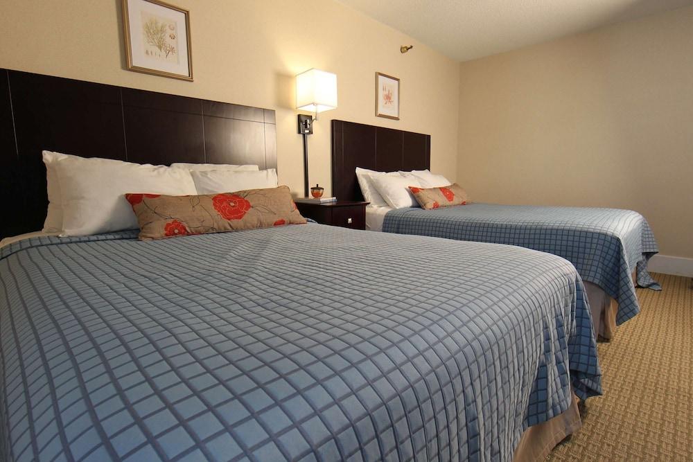 Harrison Hall Hotel photo 30