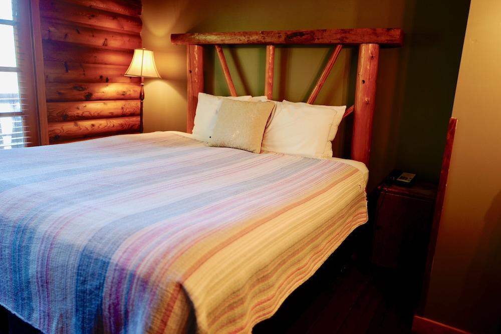Sumas Mountain Lodge photo 65