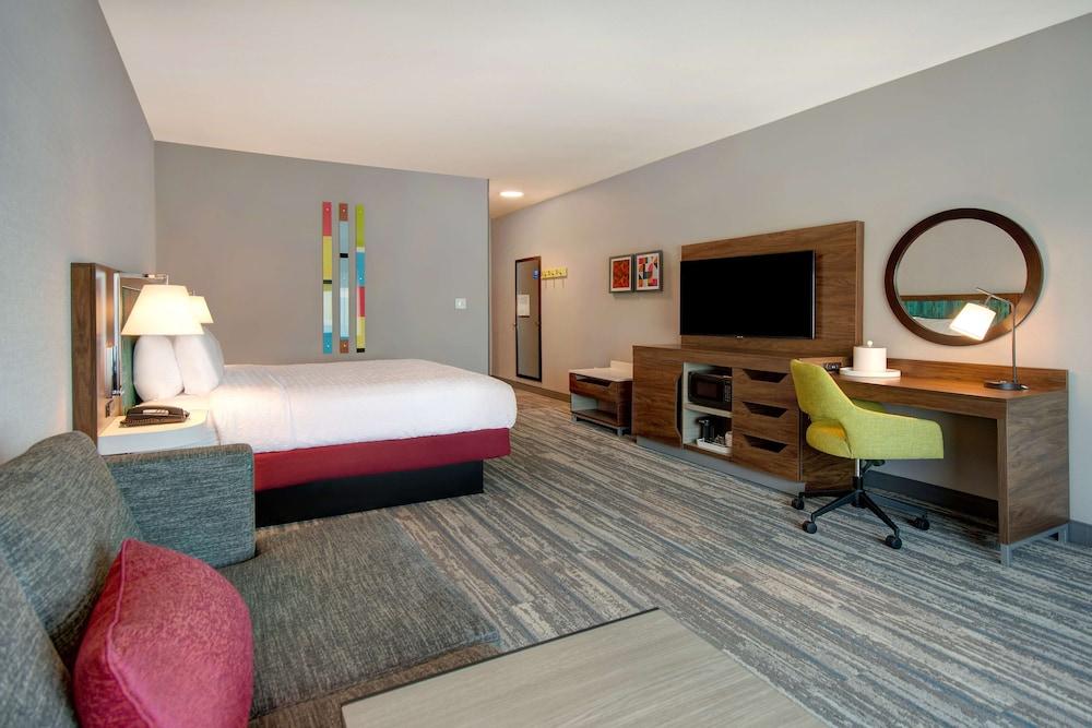 Hampton Inn & Suites Ontario Rancho Cucamonga photo 7