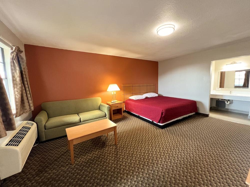 Cotton Valley Motel photo 2