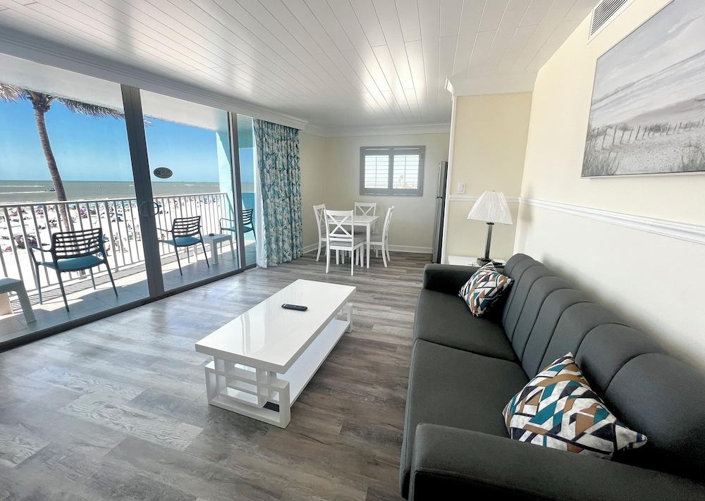 Lani Kai Beachfront Resort photo 36