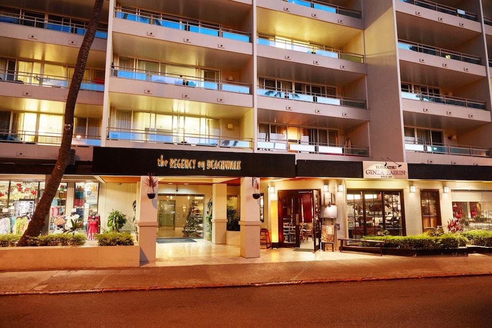 Regency on Beachwalk Waikiki by OUTRIGGER photo 13