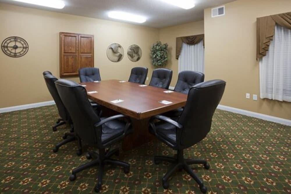 GrandStay Hotel & Suites photo 38