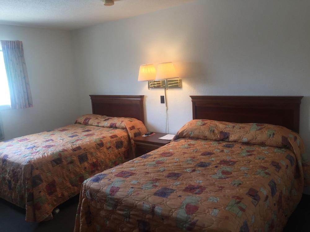 Midway Budget Inn photo 2