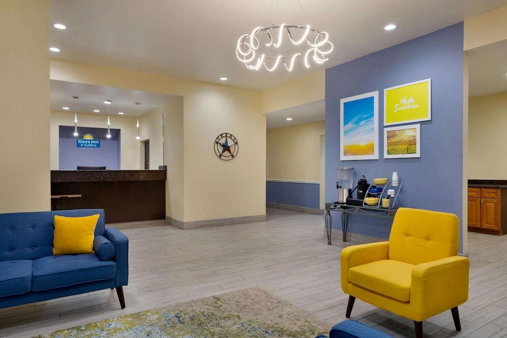 Days Inn & Suites by Wyndham Euless DFW Airport South photo 37