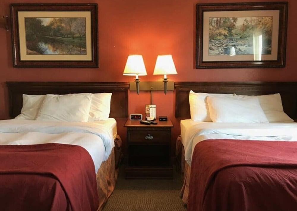 Munising Motel photo 3