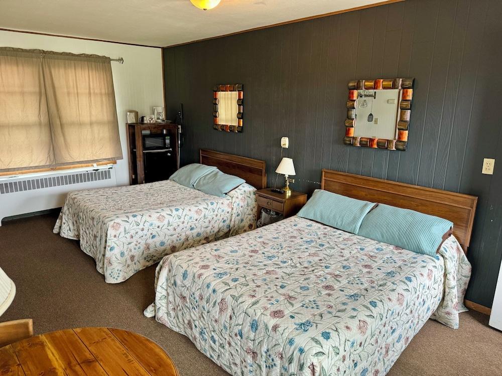 Napps Motel photo 20
