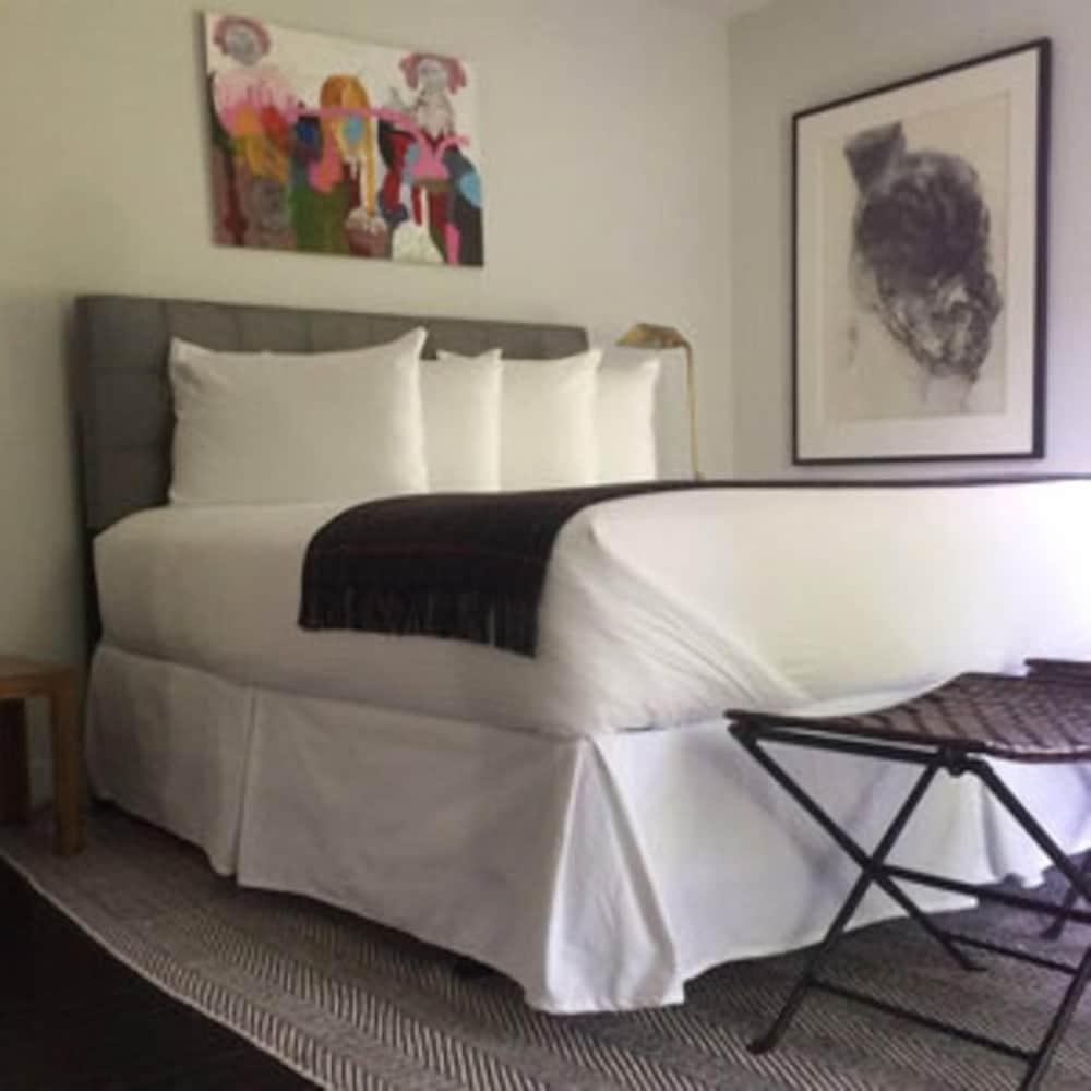 The Raven Resort photo 16