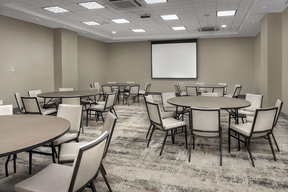 Doubletree by Hilton Chattanooga Hamilton Place photo 38